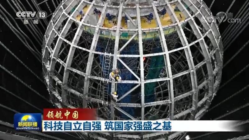 相较于商业软件，开源框架具有以下优势：